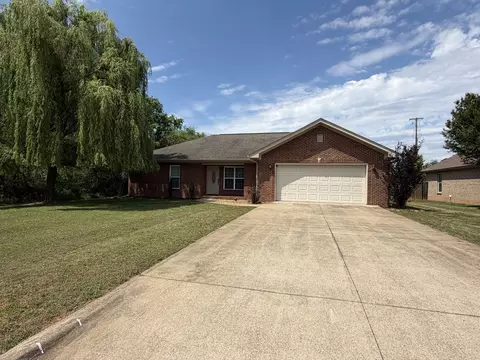 1952 Beverly Ave, Muscle Shoals, AL 35661