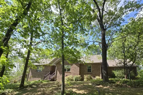 1050 Red Top Hill Rd, Buchanan, TN 38222