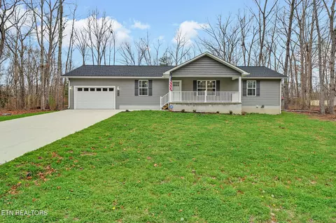 5046 Ostego Dr, Crossville, TN 38572