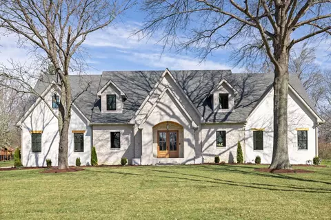 8238 Alamo Rd, Brentwood, TN 37027
