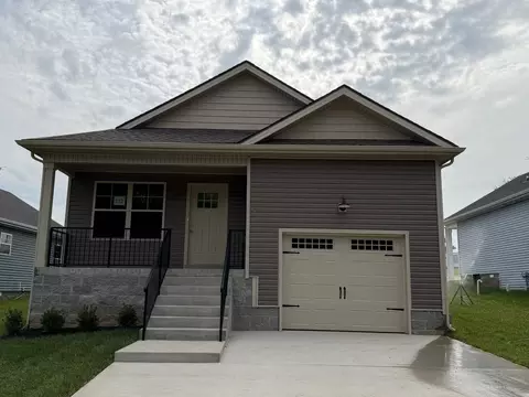 232 Arkansas Ave, Oak Grove, KY 42262