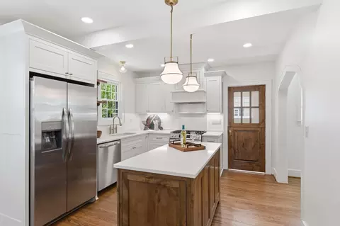 Kitchen - 404 Murrell St, Dickson, TN 37055 photo 4 of 7