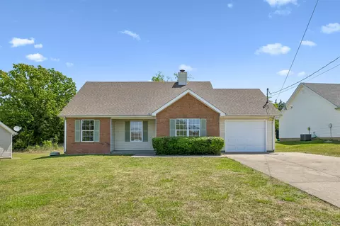 1211 Akins Ridge Dr, La Vergne, TN 37086