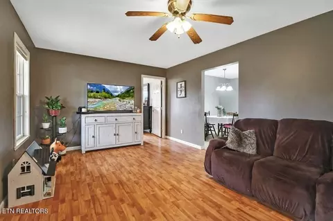 660 E Rock Quarry Rd, Clarkrange, TN 38553 photo 6