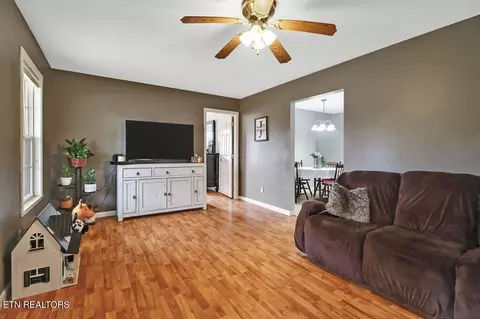 660 E Rock Quarry Rd, Clarkrange, TN 38553 photo 5