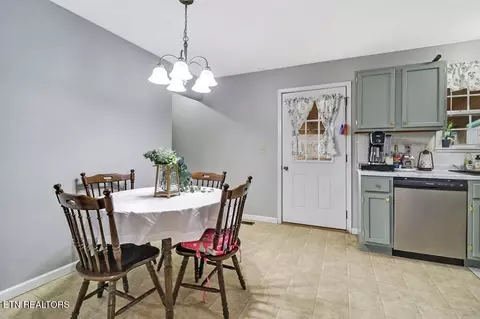 660 E Rock Quarry Rd, Clarkrange, TN 38553 photo 15