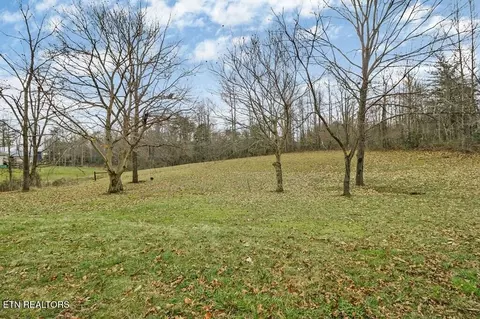 660 E Rock Quarry Rd, Clarkrange, TN 38553 photo 31