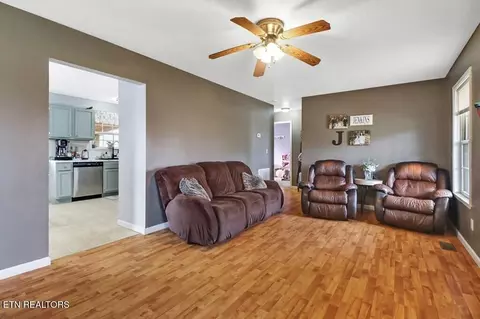 660 E Rock Quarry Rd, Clarkrange, TN 38553 photo 8