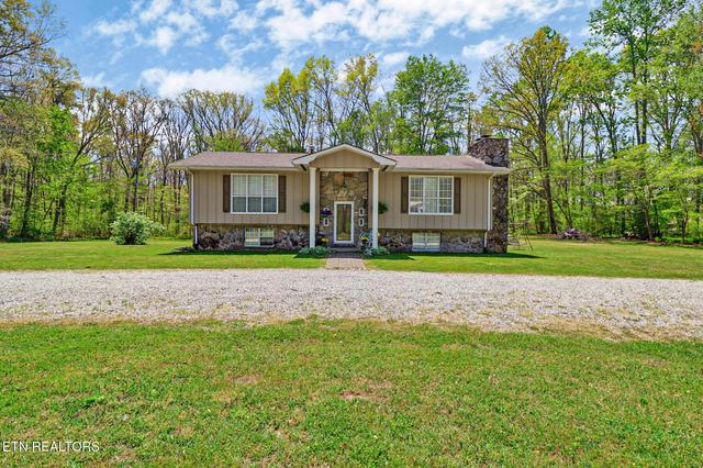 116 Joel Reagan Ln, Jamestown, TN 38556