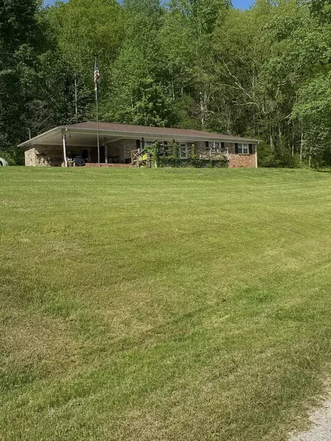 279 Bee Spring Rd, Dellrose, TN 38453