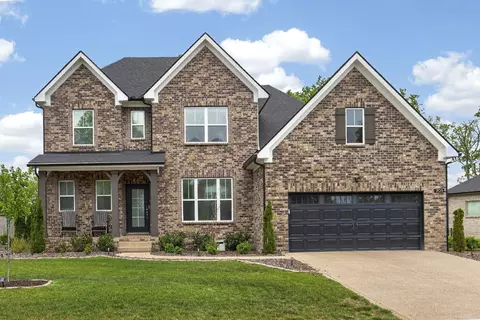 203 Strongpoint Dr, Hendersonville, TN 37075