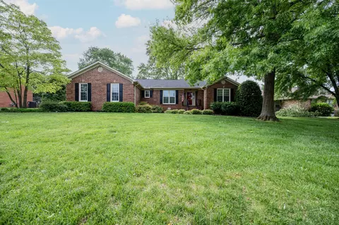 415 Clubridge Ct, Murfreesboro, TN 37129