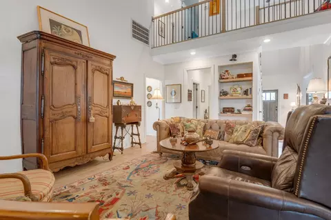 Living - 4165 Barnsley Loop, Ooltewah, TN 37363 photo 1 of 5