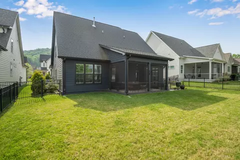 Exterior - 4165 Barnsley Loop, Ooltewah, TN 37363 photo 7 of 8
