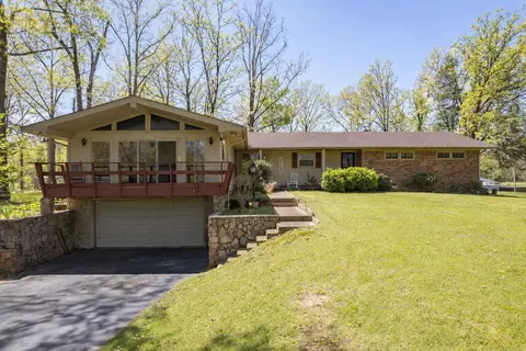 280 E Highland St, Decaturville, TN 38329