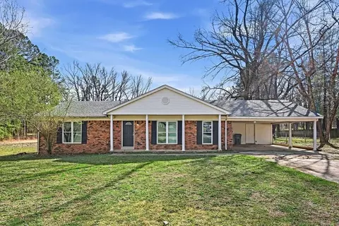 3765 Oakhurst Ave, Millington, TN 38053