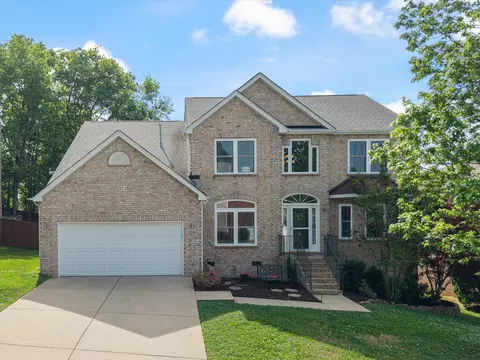 6327 Sunnywood Dr, Antioch, TN 37013