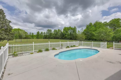 Exterior - 590 Allisona Rd, Eagleville, TN 37060 photo 8 of 12