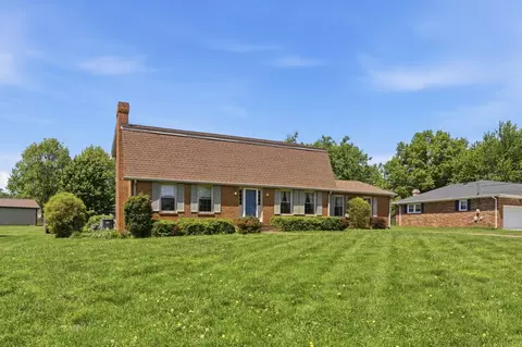 915 Elizabeth Dr, Hopkinsville, KY 42240