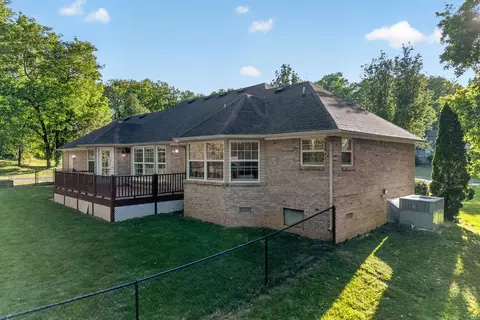 Exterior - 1505 Heller Rdg, Spring Hill, TN 37174 photo 8 of 13