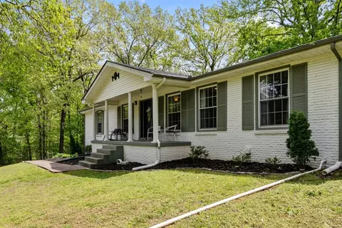 Exterior - 106 Canary Dr, Dickson, TN 37055 photo 2 of 12