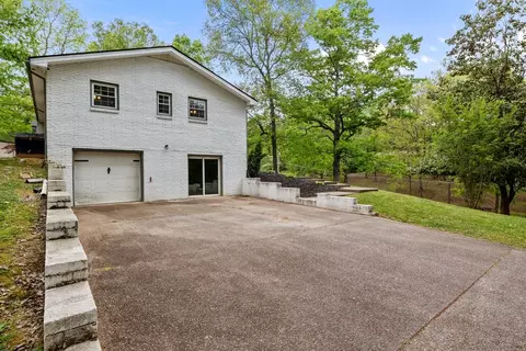 Exterior - 106 Canary Dr, Dickson, TN 37055 photo 11 of 12
