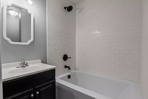 Bath - 106 Canary Dr, Dickson, TN 37055 photo 4 of 4