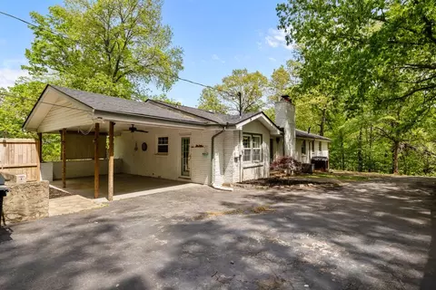 Exterior - 106 Canary Dr, Dickson, TN 37055 photo 6 of 12