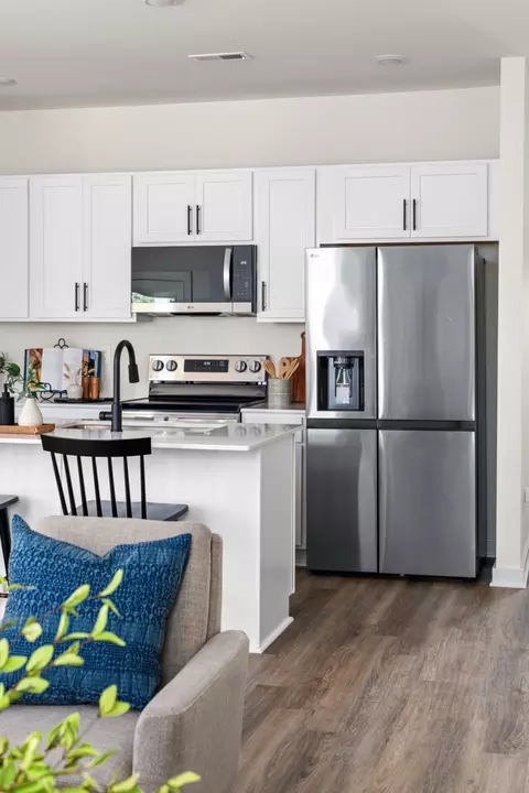 Kitchen - 222 Reece Rd, Baxter, TN 38544 photo 4 of 6