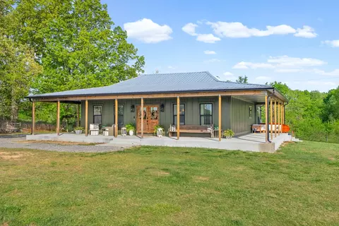 4015 Cooper Creek Rd, Woodlawn, TN 37191