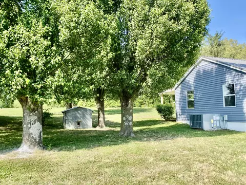 Exterior - 2471 Smartt Station Rd, Morrison, TN 37357 photo 11 of 12