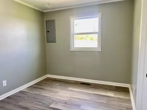 Bedroom - 2471 Smartt Station Rd, Morrison, TN 37357 photo 5 of 6
