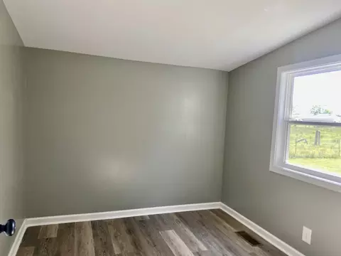 Bedroom - 2471 Smartt Station Rd, Morrison, TN 37357 photo 3 of 6