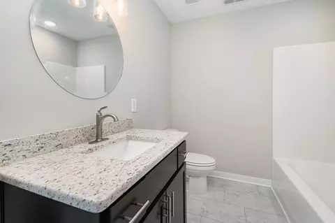 Bath - 2074 Morgan Ct, Springfield, TN 37172 photo 4 of 4