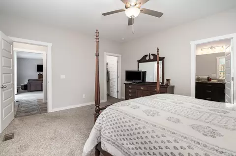 Bedroom - 2074 Morgan Ct, Springfield, TN 37172 photo 2 of 6