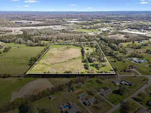 1 Horse Mountain Rd, Shelbyville, TN 37160