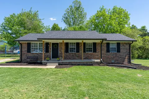 709 Windsor Ave, Lawrenceburg, TN 38464