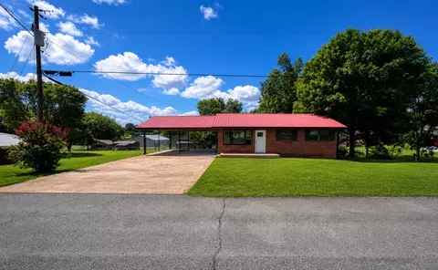 208 Cedar Ave, Linden, TN 37096