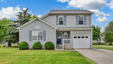 800 Shetland Dr, Oak Grove, KY 42262