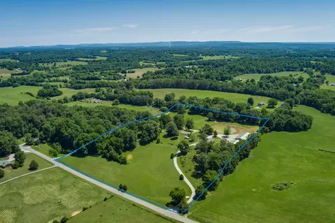 1864 Liberty Rd, Sparta, TN 38583