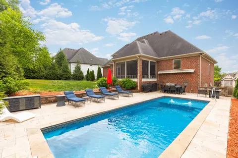 1532 Stokley Ln, Old Hickory, TN 37138