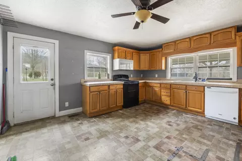 91 Dean Rd, Dunlap, TN 37327 photo 5