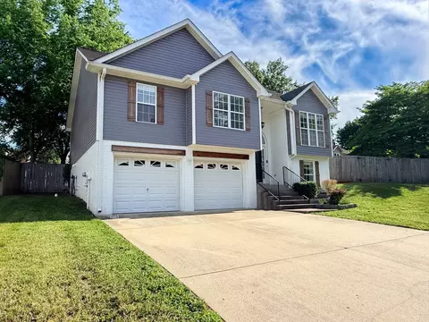 3161 Whitetail Dr, Clarksville, TN 37043
