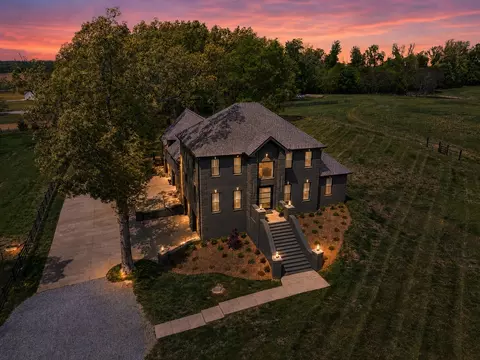 8838 Byrums Chapel Rd, Portland, TN 37148