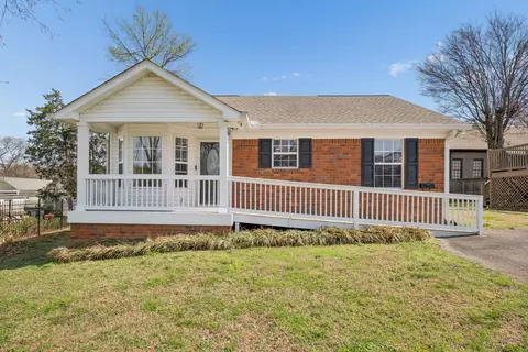 2418 Abbott Martin Rd # C, Nashville, TN 37215