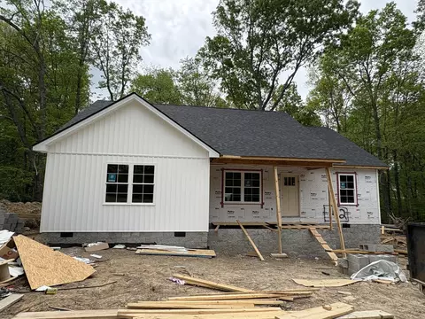 142 Poling Dr, Pulaski, TN 38478