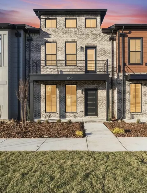1327 Rebecca Johns Dr #V91, Murfreesboro, TN 37128