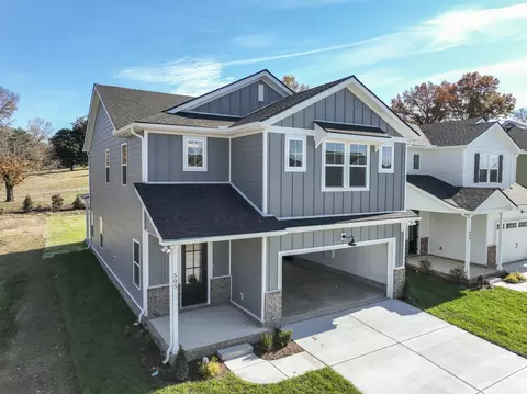918 Watercourse Ct, Nashville, TN 37214