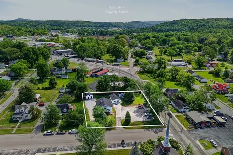 105 Roberts St, Livingston, TN 38570