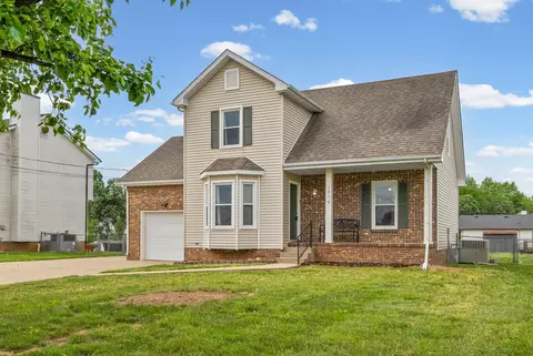 1250 Cobblestone Ln, Clarksville, TN 37042